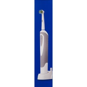 Janice Drank mengen CVS Health Rechargeable Oscillating Toothbrush for Cleaner Teeth | Pick Up  In Store TODAY at CVS